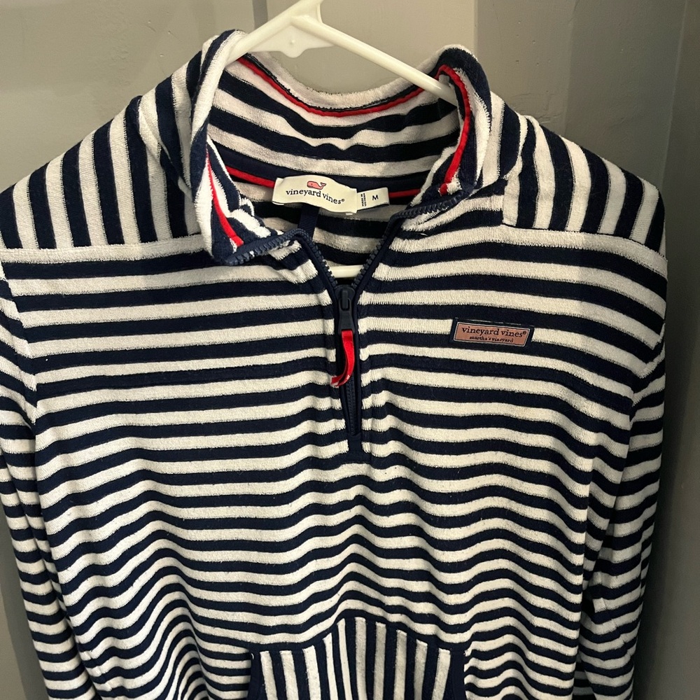 Vineyard Vines Women’s Navy and White Striped Pullover